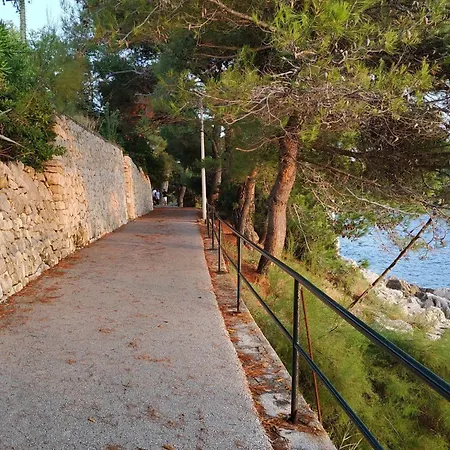 Saul - One Bedroom With Terrace And Sea View